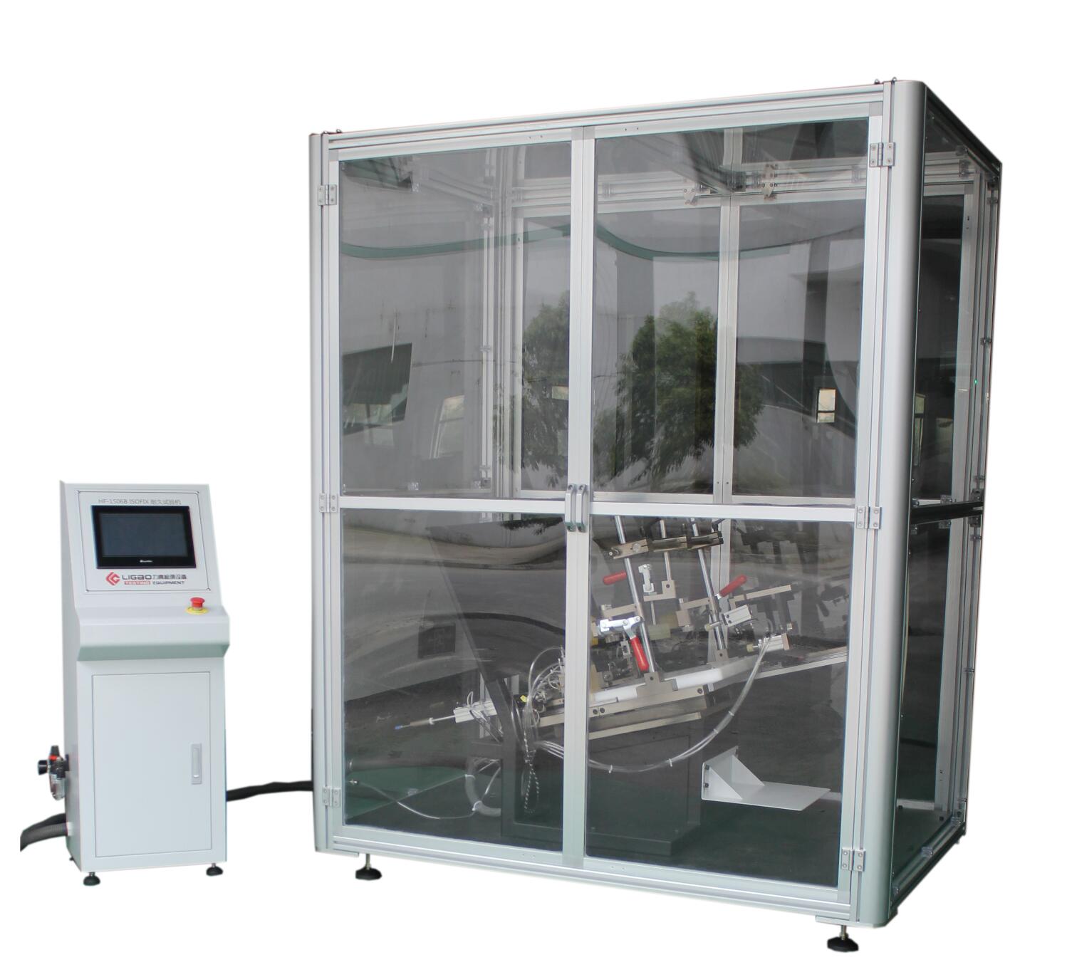 ISOFIX�;�ԇ�C